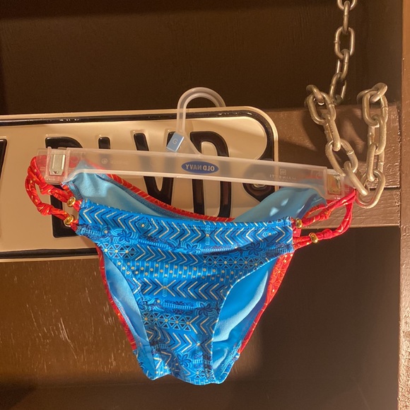 👙SEXY La Vie En Rose brand new never worn Size small Intricate beading/design🩱 - Picture 3 of 11